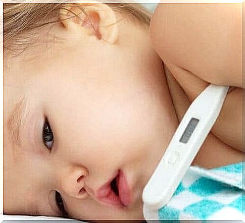 10 tips to lower your baby's fever