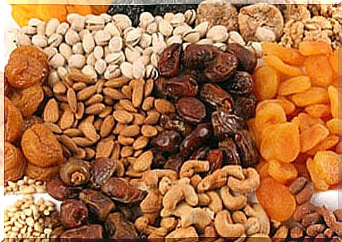 The benefits of dried fruits for children