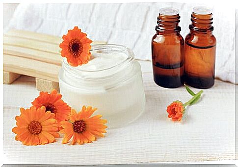 Calendula infusion can relieve irritation due to skin rash