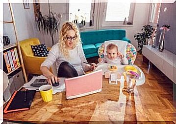 The challenge of reconciling teleworking and childcare