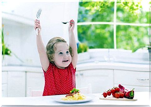 Persevering and being patient helps overcome children's fear of trying new foods.