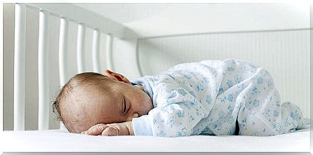 Ferber's method is to let babies sleep on their own.