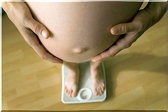 ideal weight of a woman during pregnancy